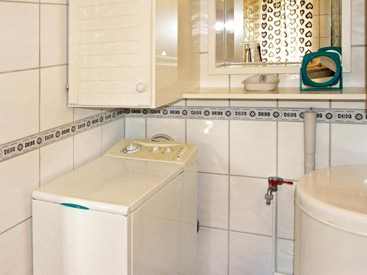 6 Person Holiday Home In Otta Room photo